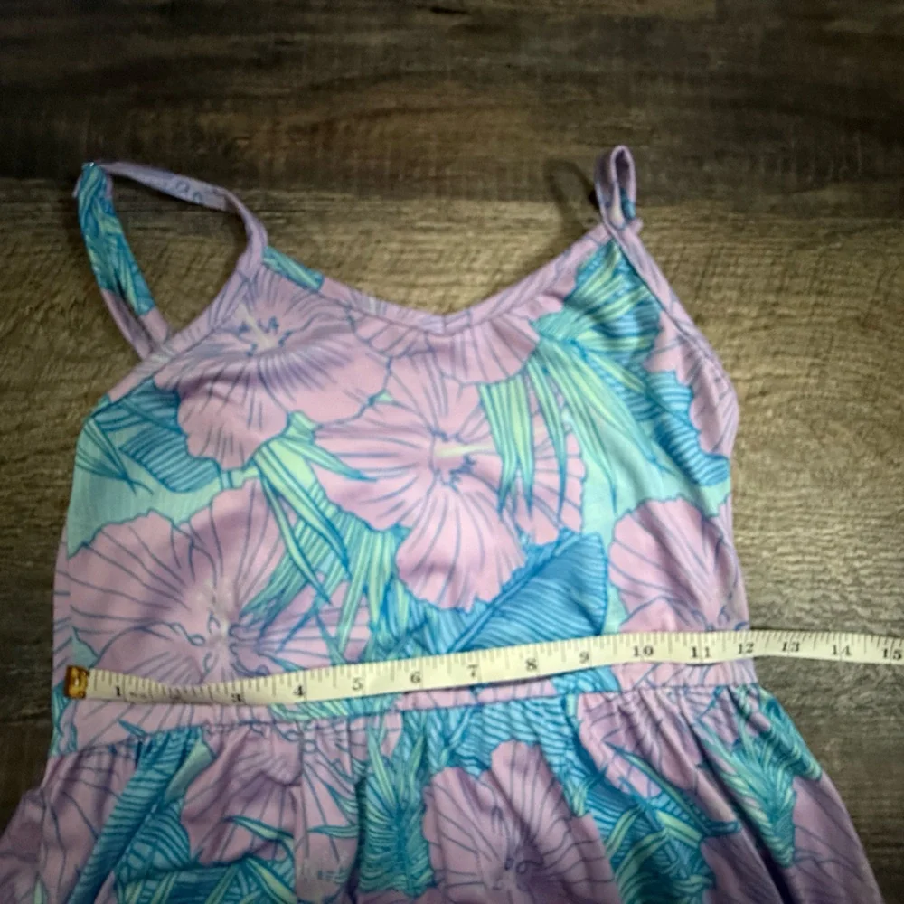 Girls size M Hawaiian print dress